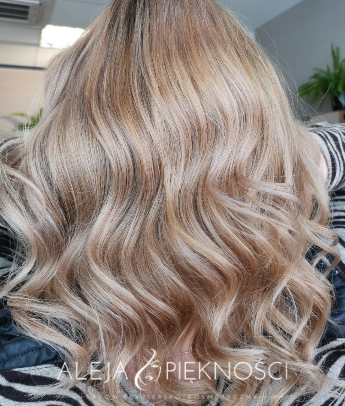 Koloryzacja blond Białystok